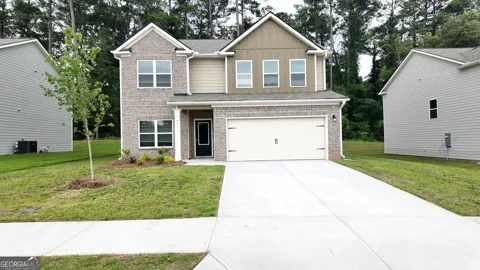 435 Windy LN