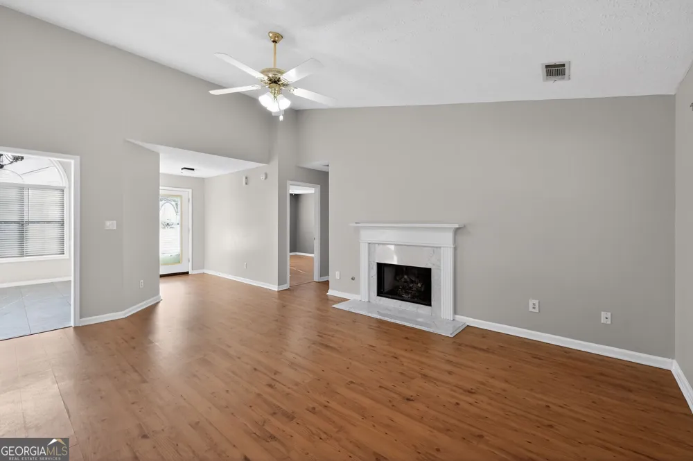 5186 Sudbury Point LN Sugar Hill, GA 30518
