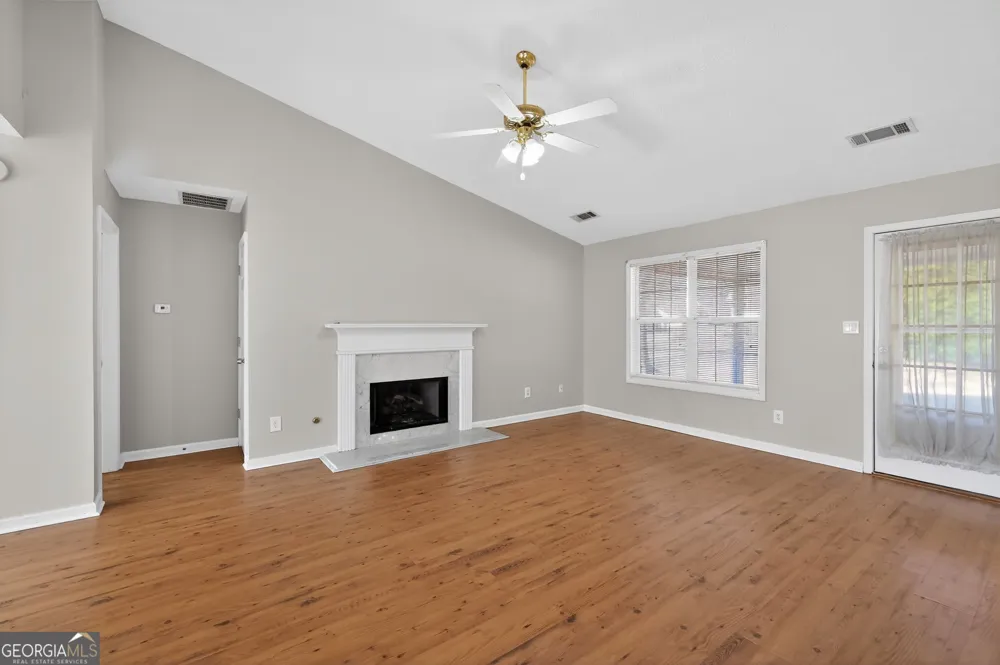 5186 Sudbury Point LN Sugar Hill, GA 30518