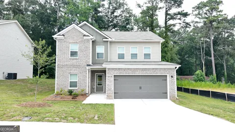 419 Windy LN