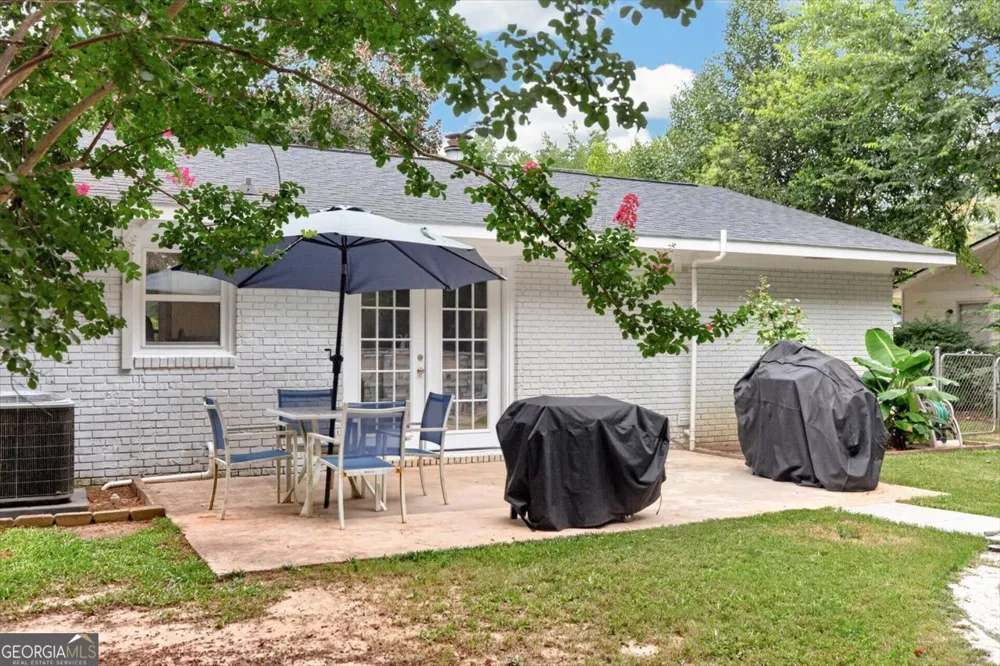 208 Mike ST Warner Robins, GA 31088