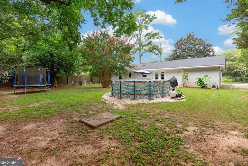 208 Mike ST Warner Robins, GA 31088