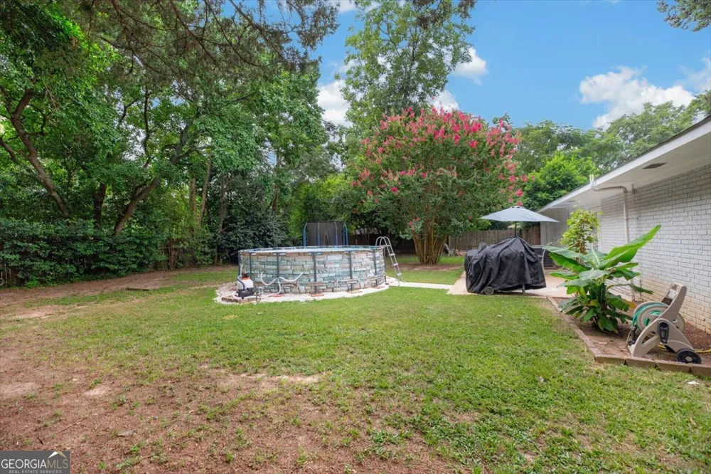 208 Mike ST Warner Robins, GA 31088