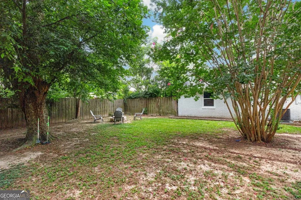 208 Mike ST Warner Robins, GA 31088