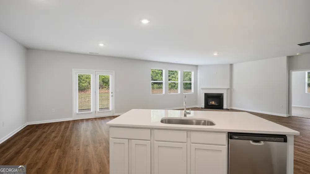 70 Acadian RD Statham, GA 30666