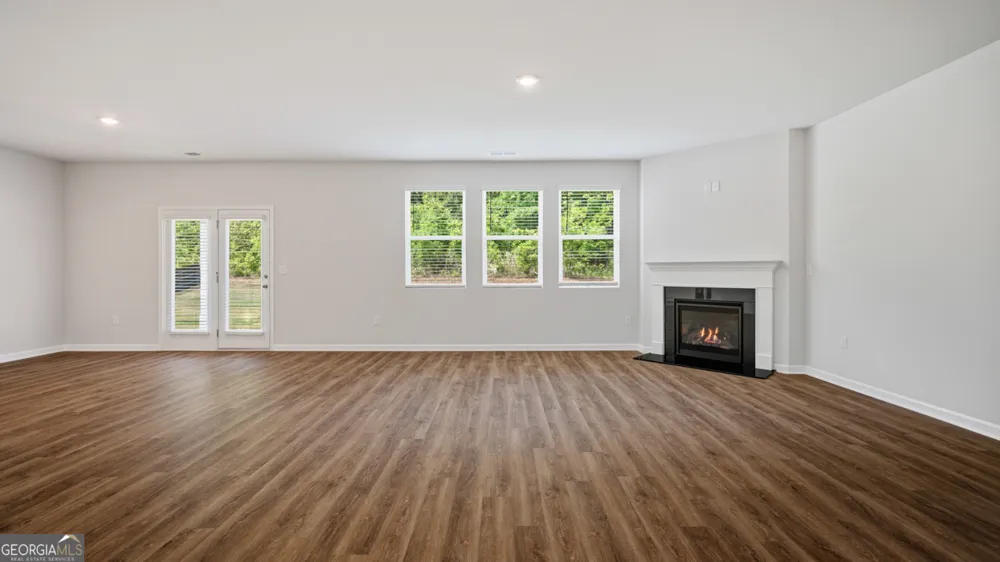 70 Acadian RD Statham, GA 30666