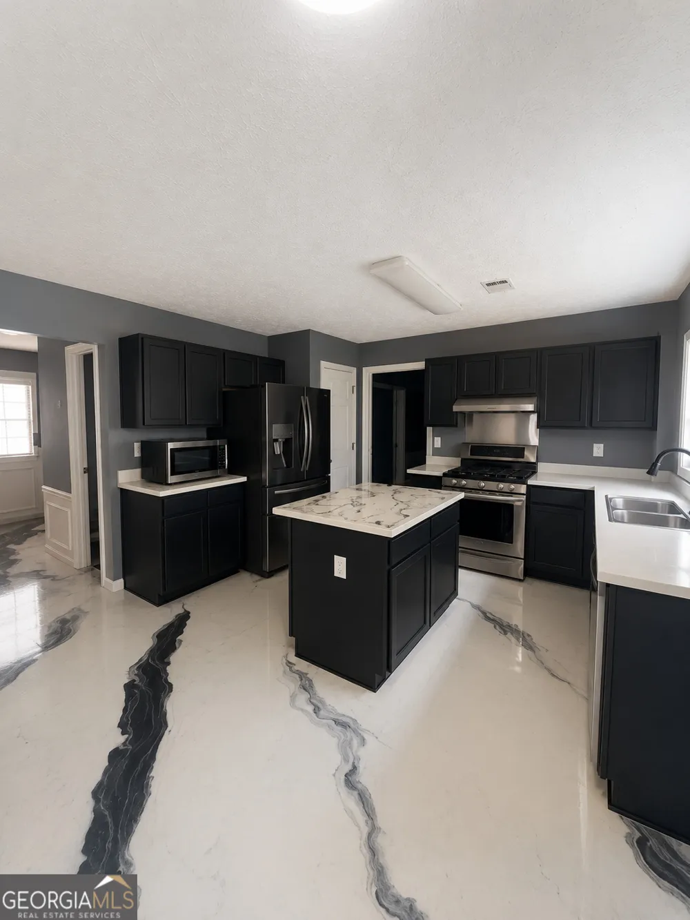 124 Heathrow DR Riverdale, GA 30274