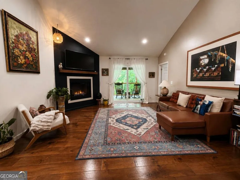 191 Oakwood RD Blairsville, GA 30512
