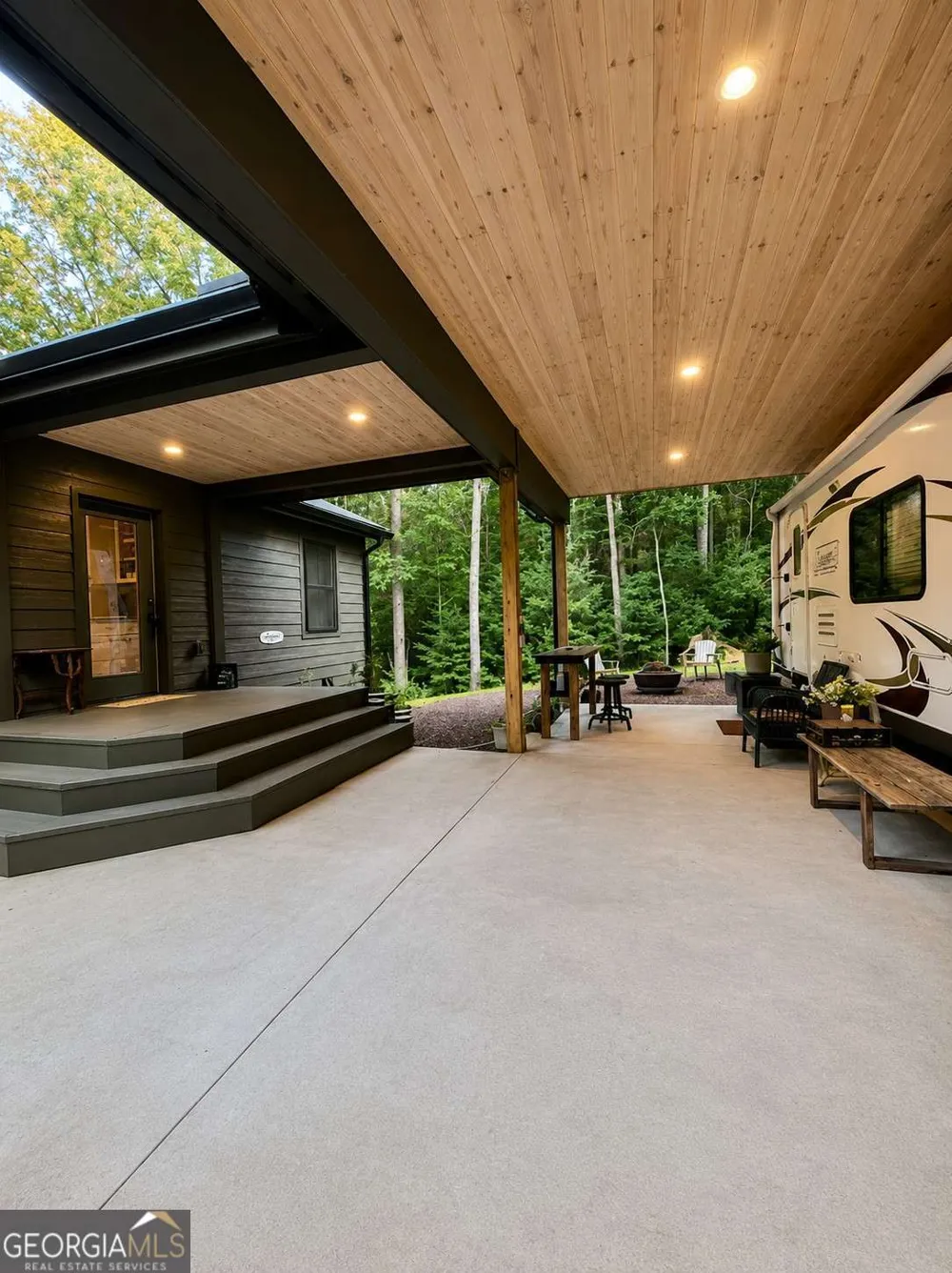 191 Oakwood RD Blairsville, GA 30512