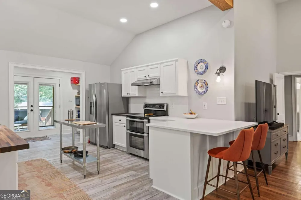 160 Crestview CIR Athens, GA 30606