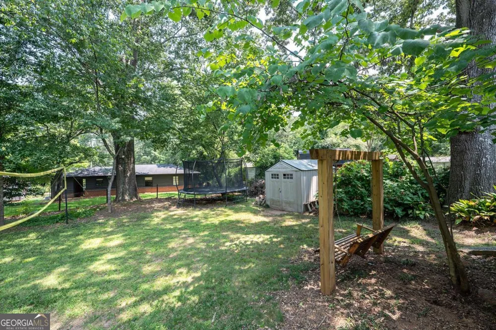 160 Crestview CIR Athens, GA 30606