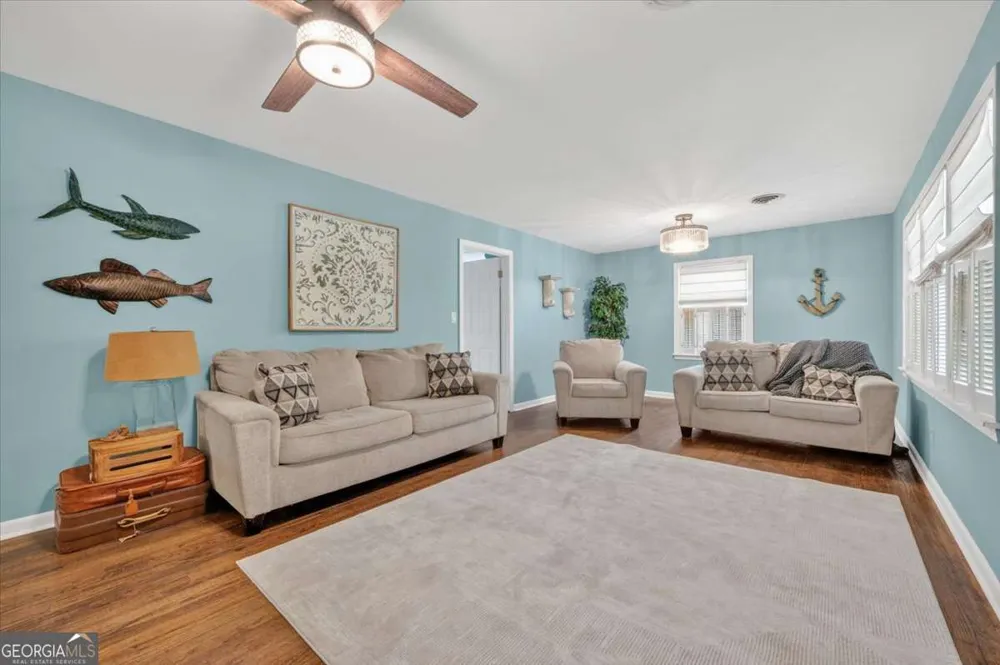 1011 Cherokee CIR Waycross, GA 31501