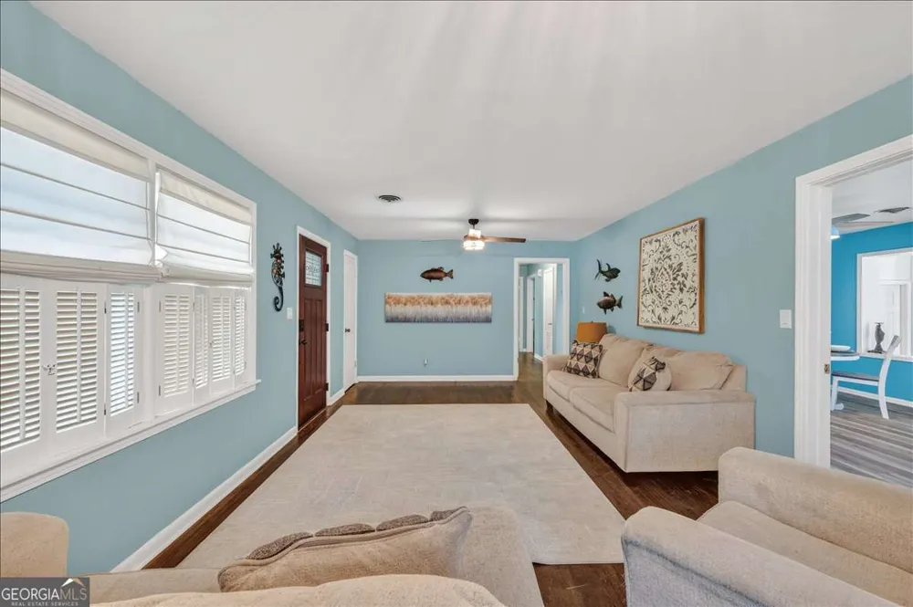 1011 Cherokee CIR Waycross, GA 31501