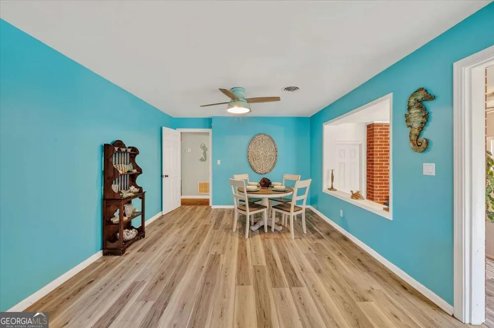 1011 Cherokee CIR Waycross, GA 31501
