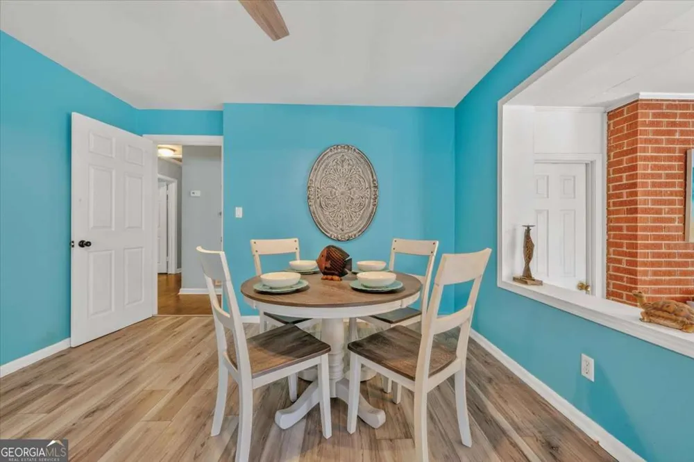 1011 Cherokee CIR Waycross, GA 31501