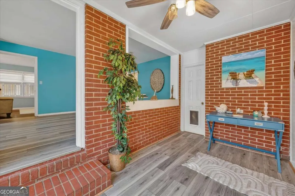 1011 Cherokee CIR Waycross, GA 31501
