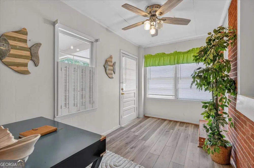 1011 Cherokee CIR Waycross, GA 31501
