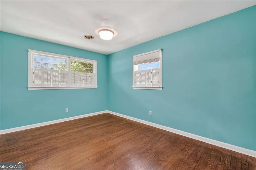 1011 Cherokee CIR Waycross, GA 31501