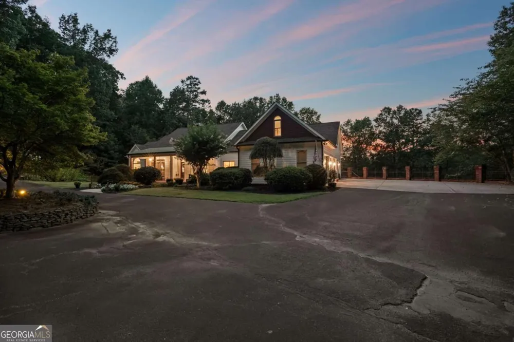 6795 Dawg RDG Dawsonville, GA 30534