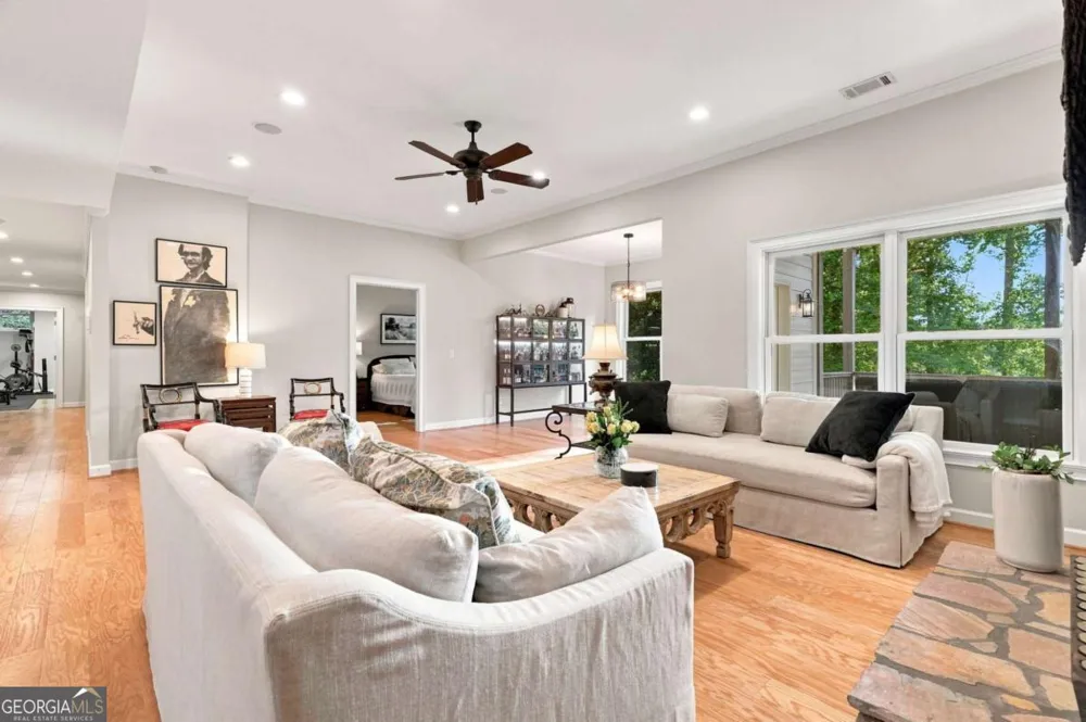 6795 Dawg RDG Dawsonville, GA 30534