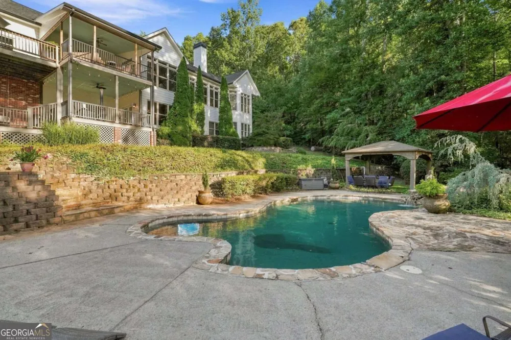 6795 Dawg RDG Dawsonville, GA 30534