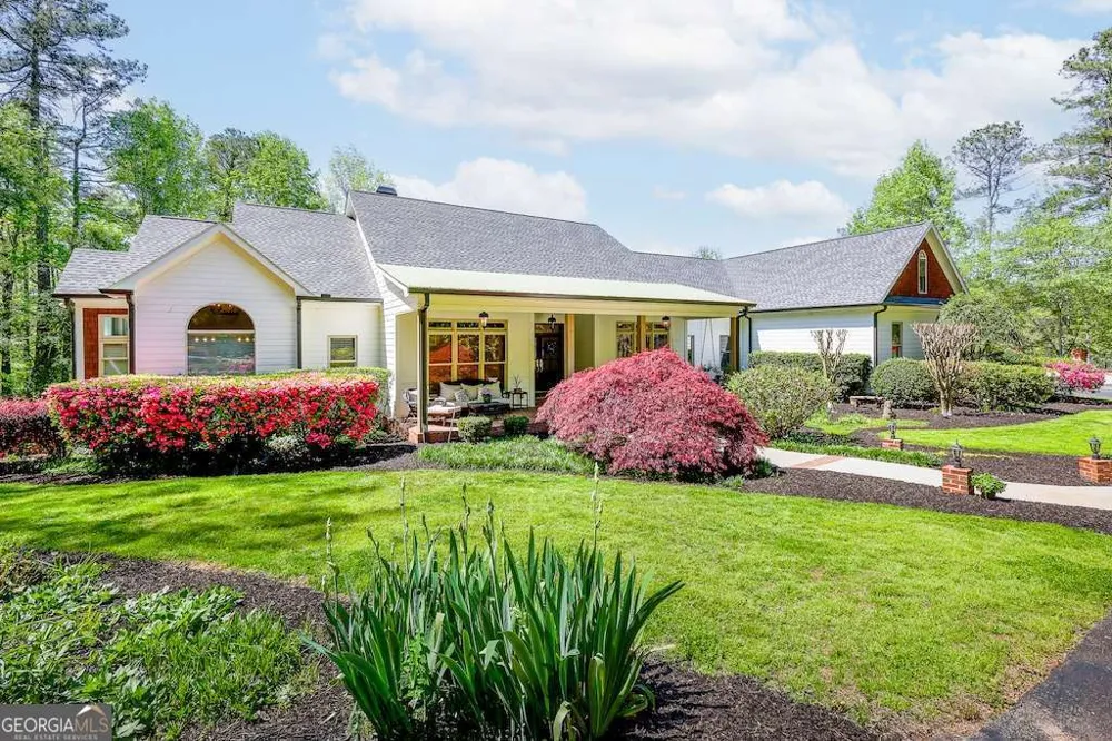 6795 Dawg RDG Dawsonville, GA 30534