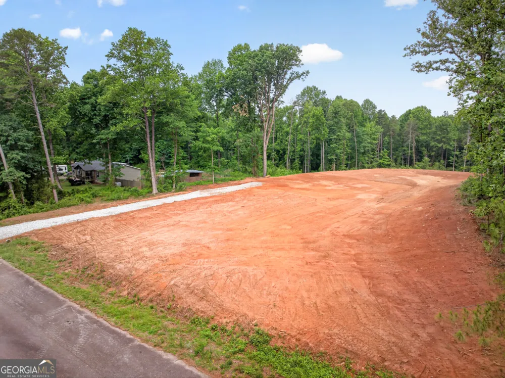 135 Jarrett LN Gillsville, GA 30543
