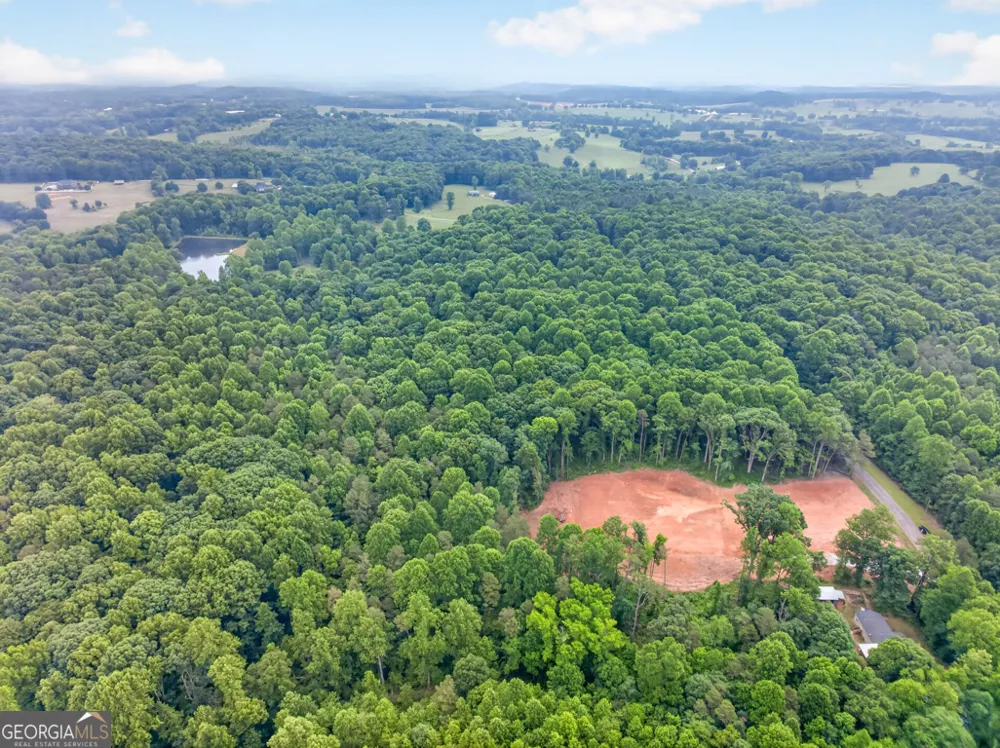 135 Jarrett LN Gillsville, GA 30543