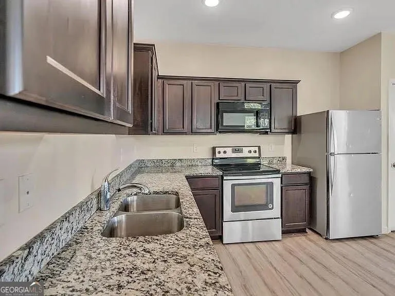 1938 Millstream HOLW Conyers, GA 30012