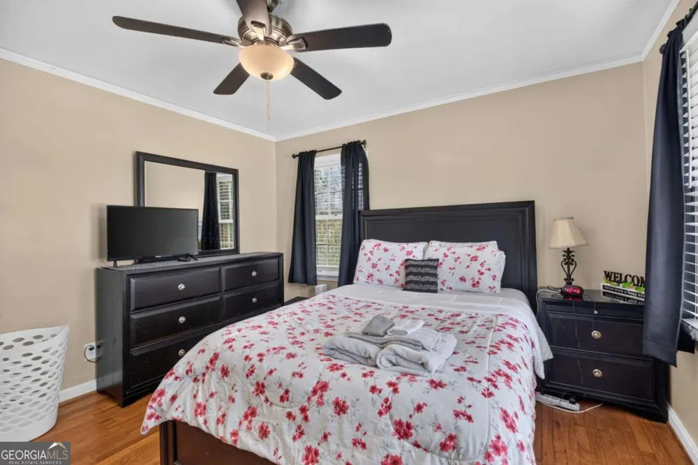 2727 Humphries ST East Point, GA 30344