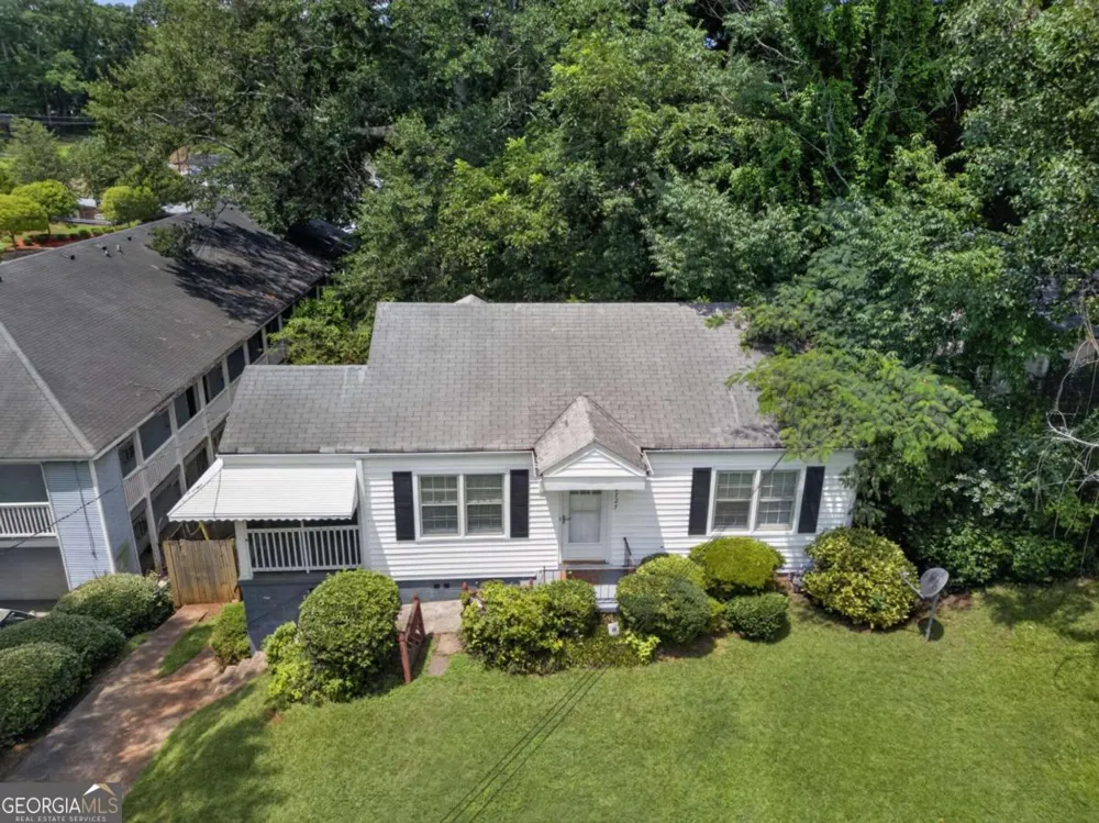 2727 Humphries ST East Point, GA 30344