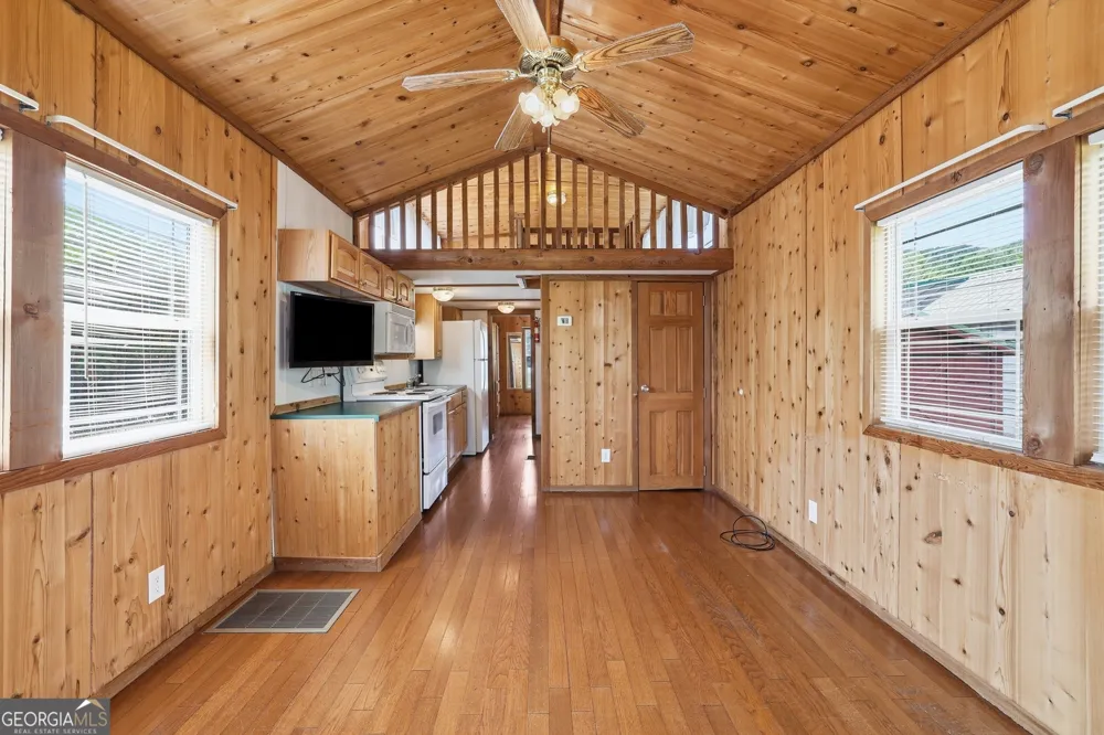 446 River Vista DR Dillard, GA 30537
