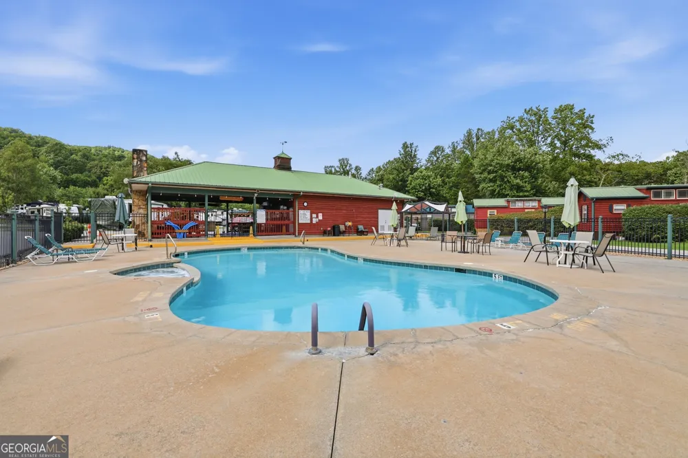 446 River Vista DR Dillard, GA 30537