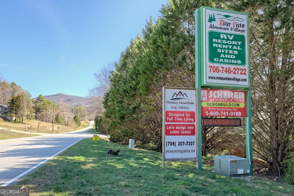 473 River Vista DR Dillard, GA 30537