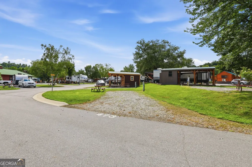 473 River Vista DR Dillard, GA 30537