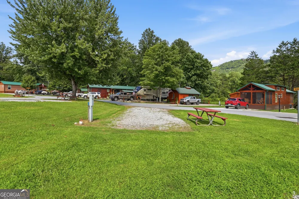473 River Vista DR Dillard, GA 30537