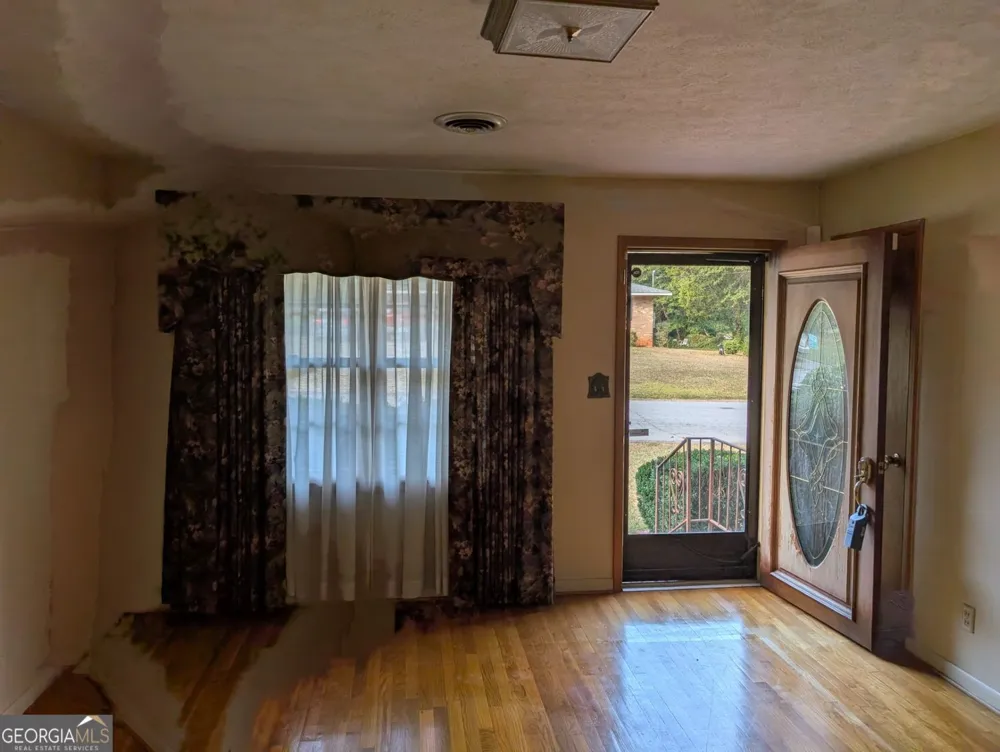 109 7th ST Carrollton, GA 30117