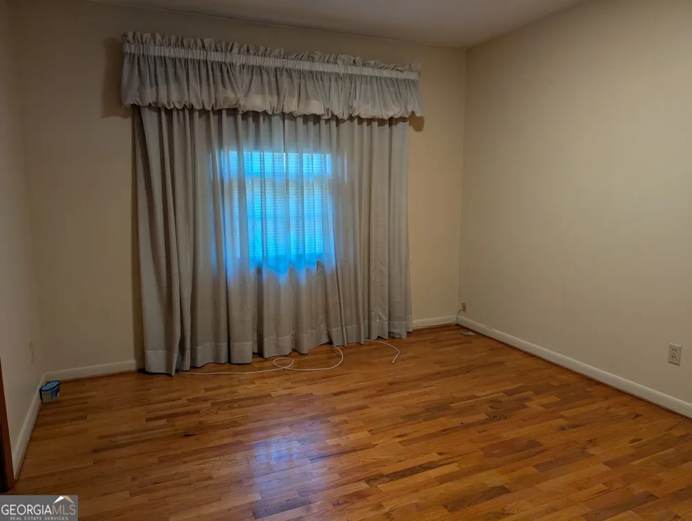 109 7th ST Carrollton, GA 30117