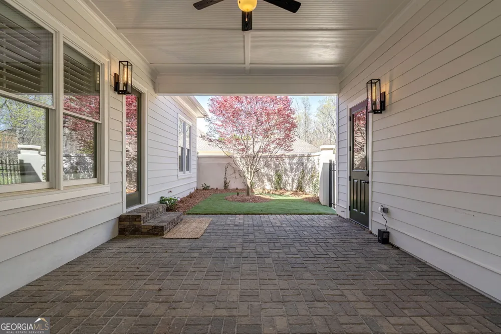 2970 Greenleffe DR Statham, GA 30666