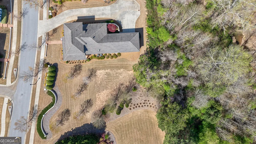 2970 Greenleffe DR Statham, GA 30666