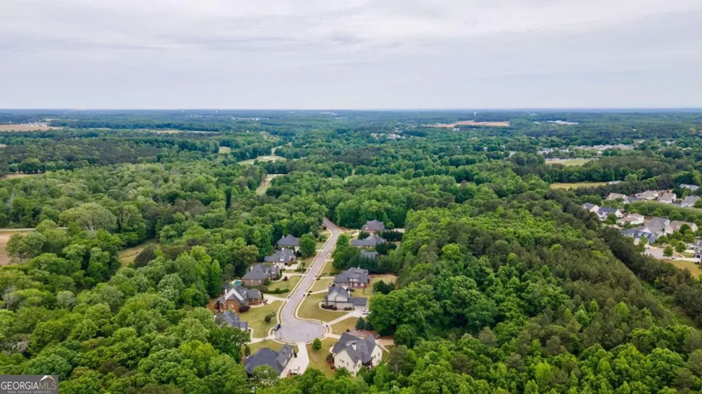 2221 Gentry LN Statham, GA 30666