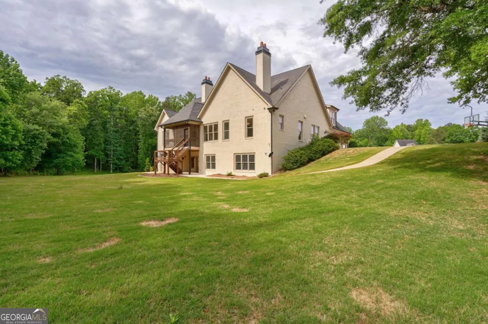 2221 Gentry LN Statham, GA 30666