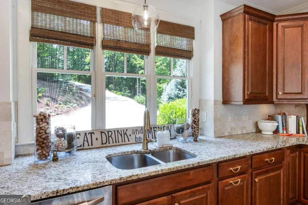 401 Ridgewater LN Waleska, GA 30183