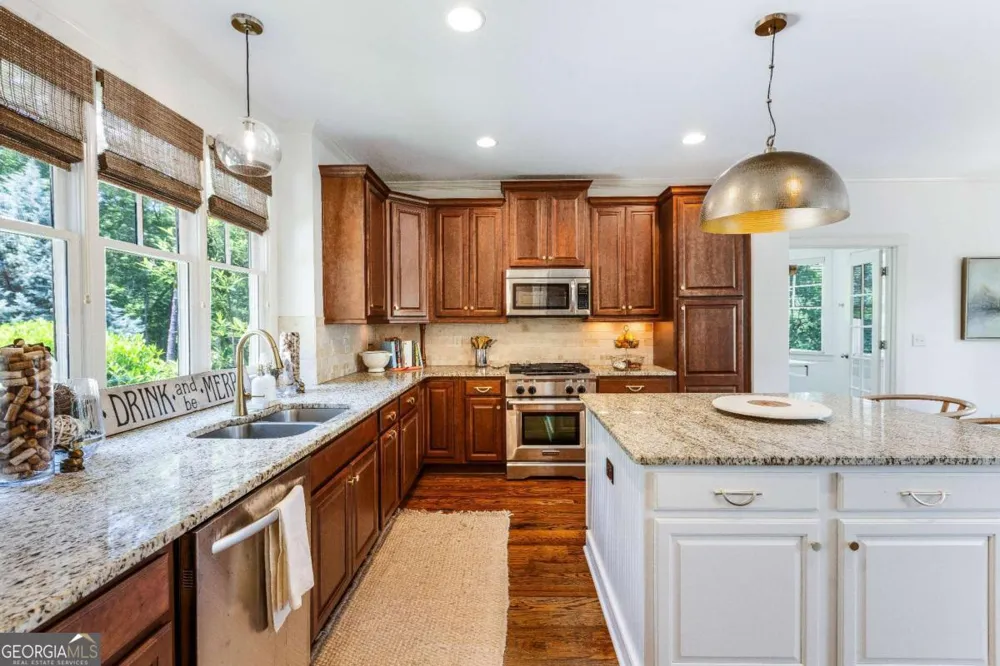 401 Ridgewater LN Waleska, GA 30183