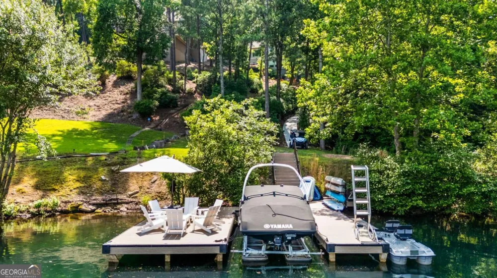 401 Ridgewater LN Waleska, GA 30183