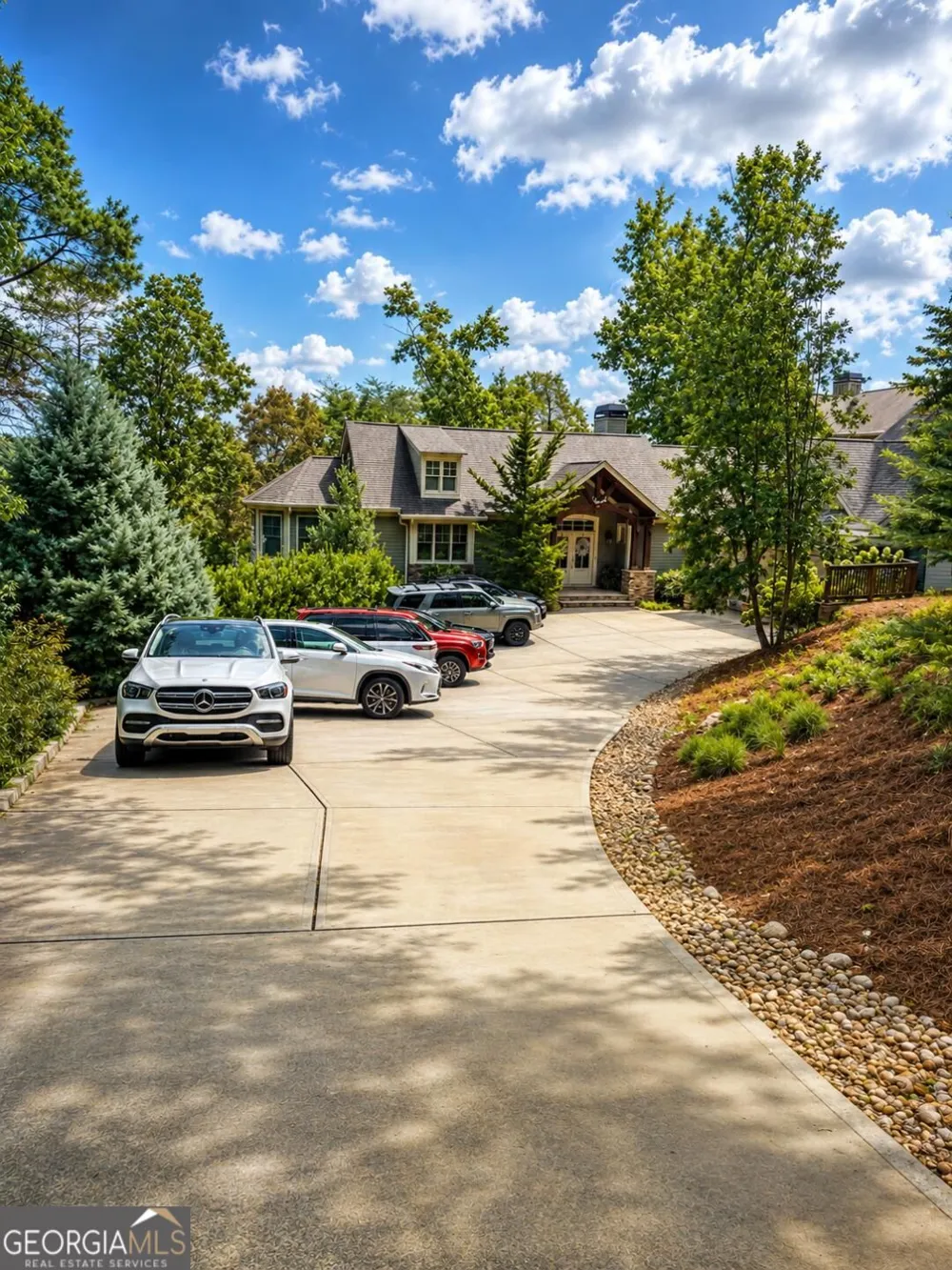 401 Ridgewater LN Waleska, GA 30183