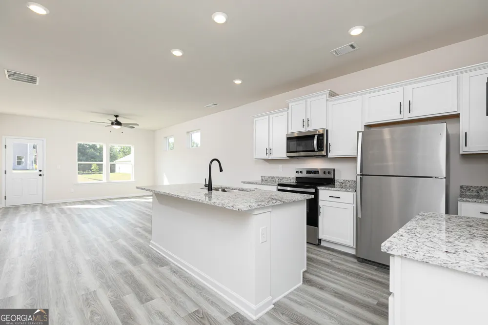195 Sunfish CIR Jefferson, GA 30549