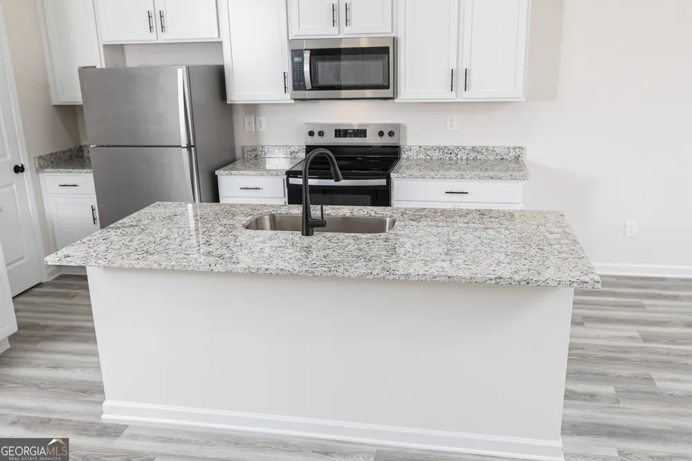 195 Sunfish CIR Jefferson, GA 30549