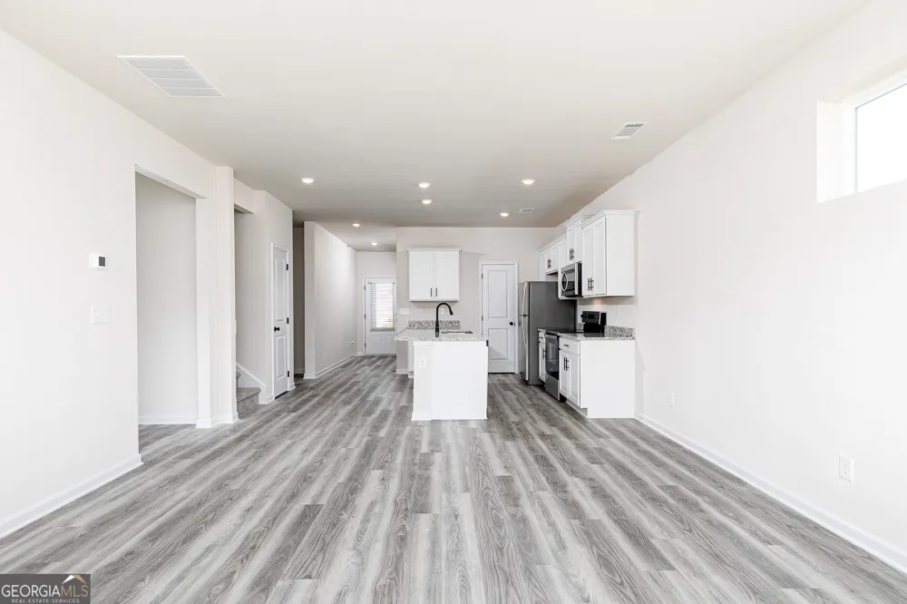 307 Egret CT Jefferson, GA 30549