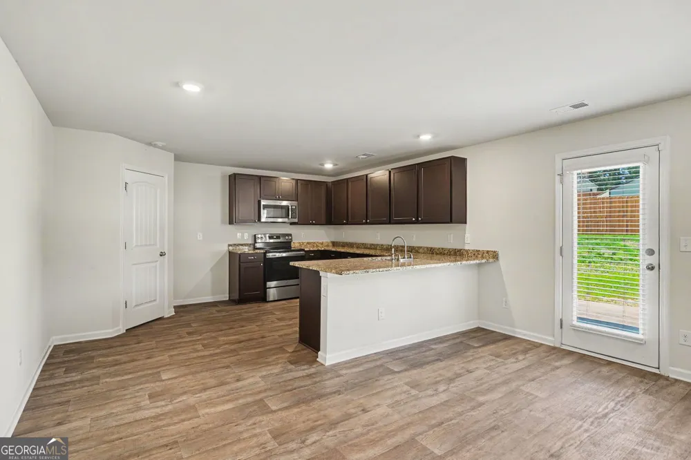 1367 Midnight Ride CT Hampton, GA 30228